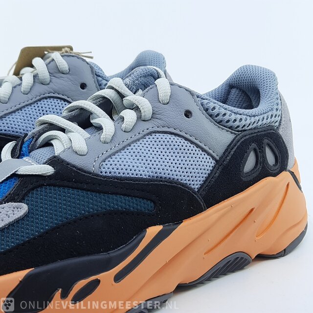 Adidas yeezy outlet 700 37