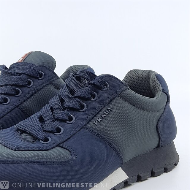 Pair of shoes size 6 Prada 4E 2942 Onlineauctionmaster
