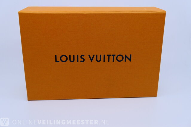 Louis Vuitton hat, black » Onlineauctionmaster.com