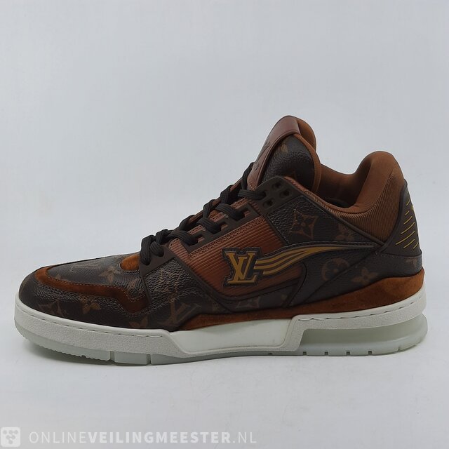 Pair of shoes, size 8 Louis Vuitton, GO 1201 » Onlineauctionmaster.com